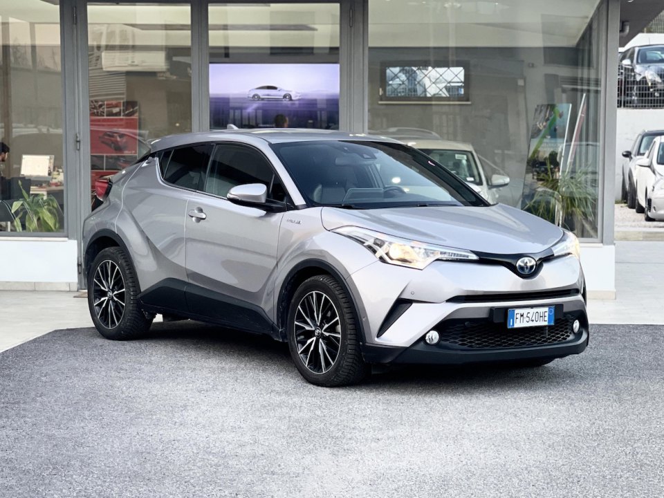 TOYOTA C-HR vers. C-HR 1.8 Hybrid E-CVT Lounge