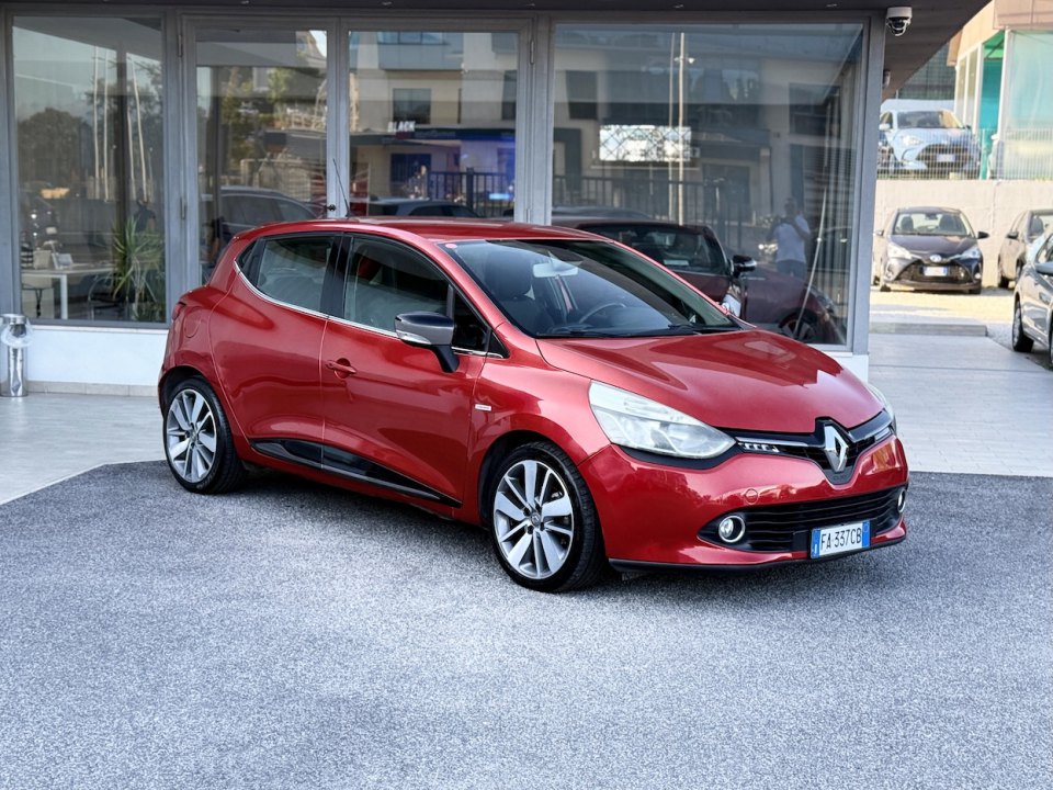 RENAULT Clio 4ª serie vers. Clio 1.5 dCi 8V 90CV 5 porte Costume National
