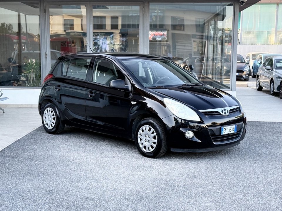 HYUNDAI i20 vers. i20 1.4 CRDi 5p. Sound Edition