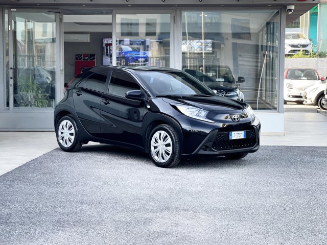 TOYOTA - Aygo X