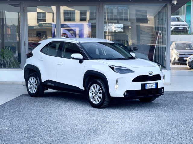 TOYOTA - Yaris Cross