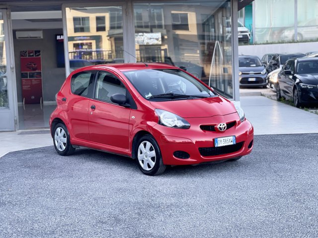 TOYOTA - Aygo 1ª serie