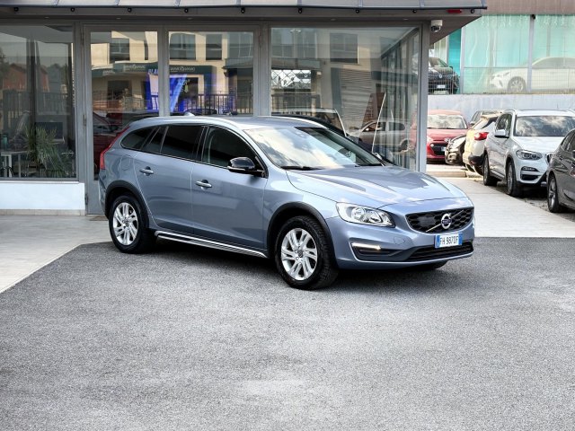 VOLVO - V60 CC (2015-2018)