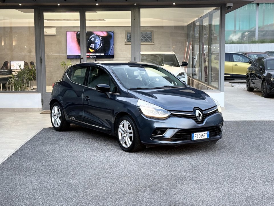 RENAULT Clio 4ª serie vers. 1.5 DIESEL 90CV