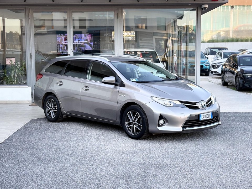 TOYOTA Auris 2ª serie vers. Auris Touring Sports 1.8 Hybrid Active Plus