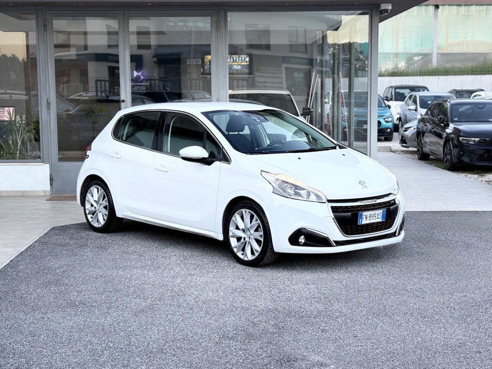 PEUGEOT 208 vers. PureTech Turbo 110 S&S 5 porte GT Line