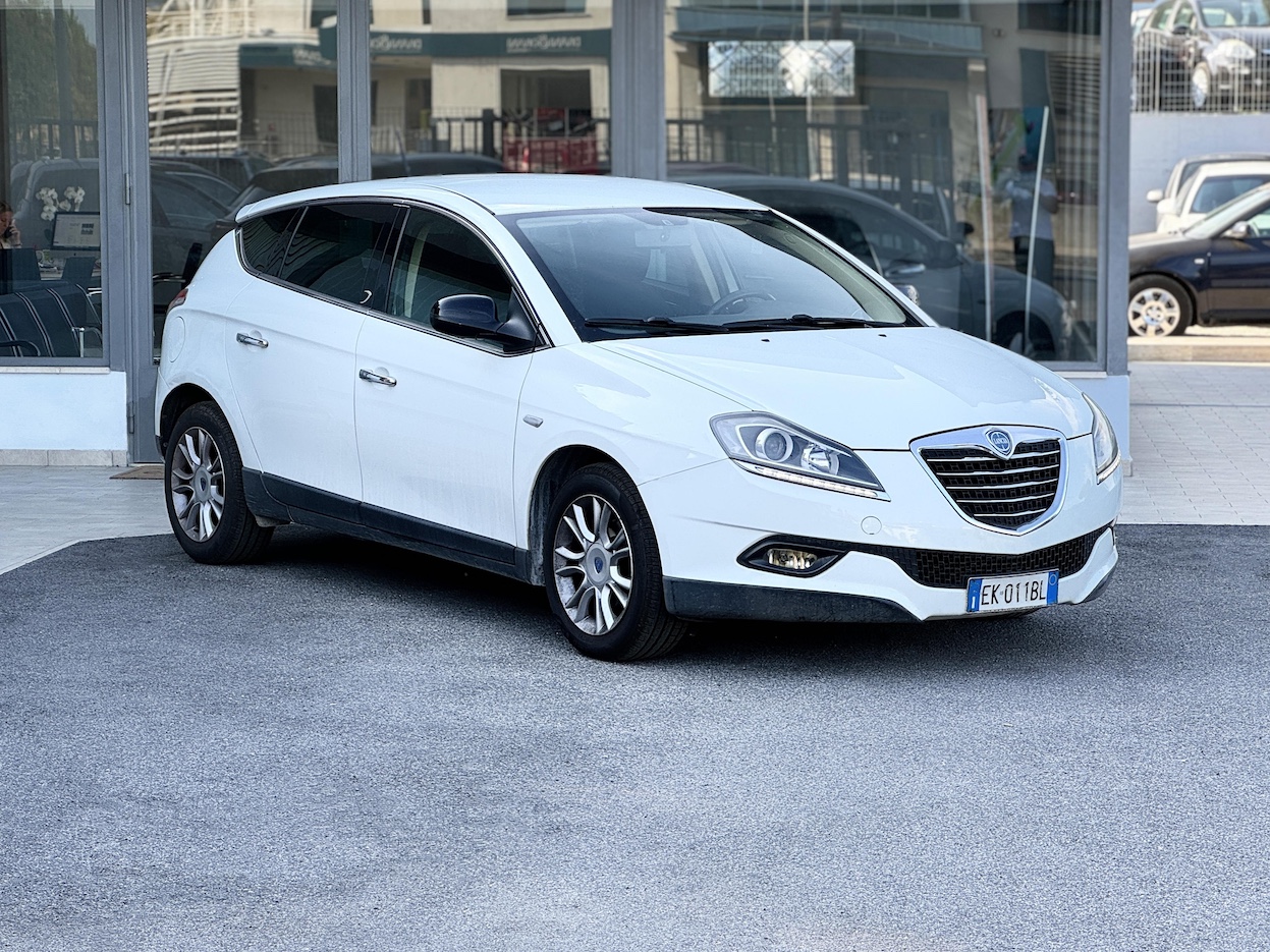 LANCIA Delta (2008-2015) vers. Delta 1.6 MJT DPF Platino