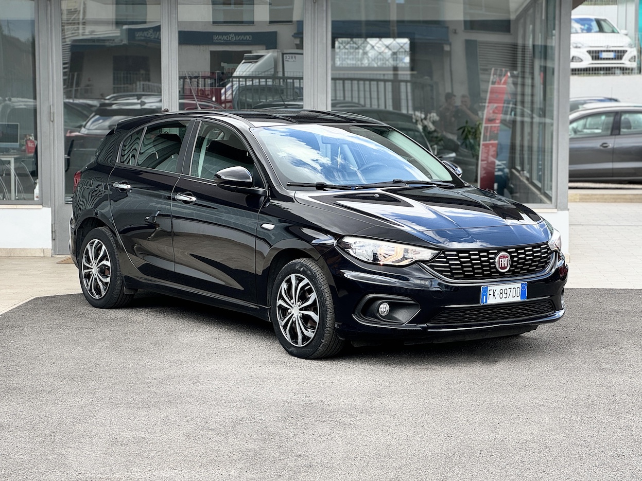 FIAT Tipo (2015-->) vers. Tipo 1.4 T-Jet 120CV 5 porte Easy