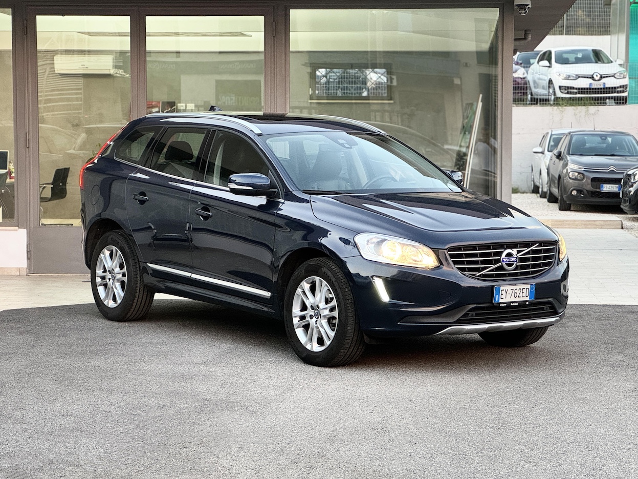 VOLVO XC60 (2008-2018) vers. XC60 D4 Geartronic R-design Momentum