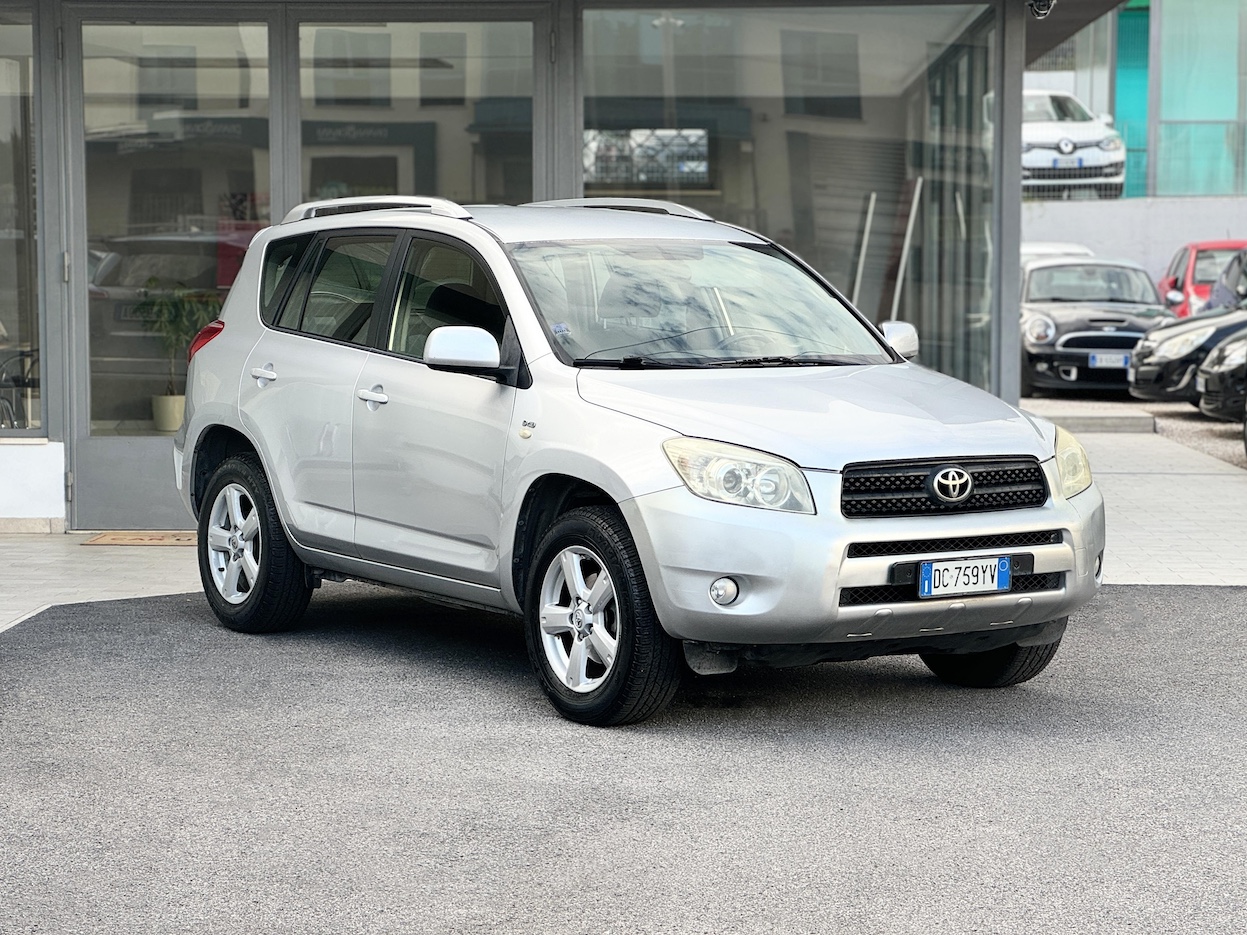 TOYOTA RAV4 3ª serie vers. RAV4 2.2 D-4D 136 CV Luxury