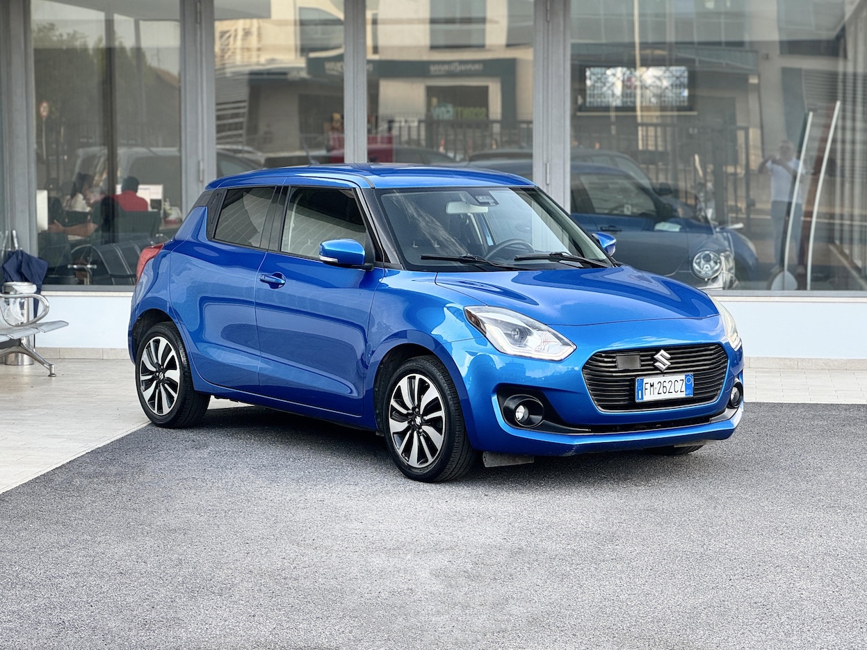 SUZUKI Swift (2017--->) vers. Swift 1.2 Hybrid Top