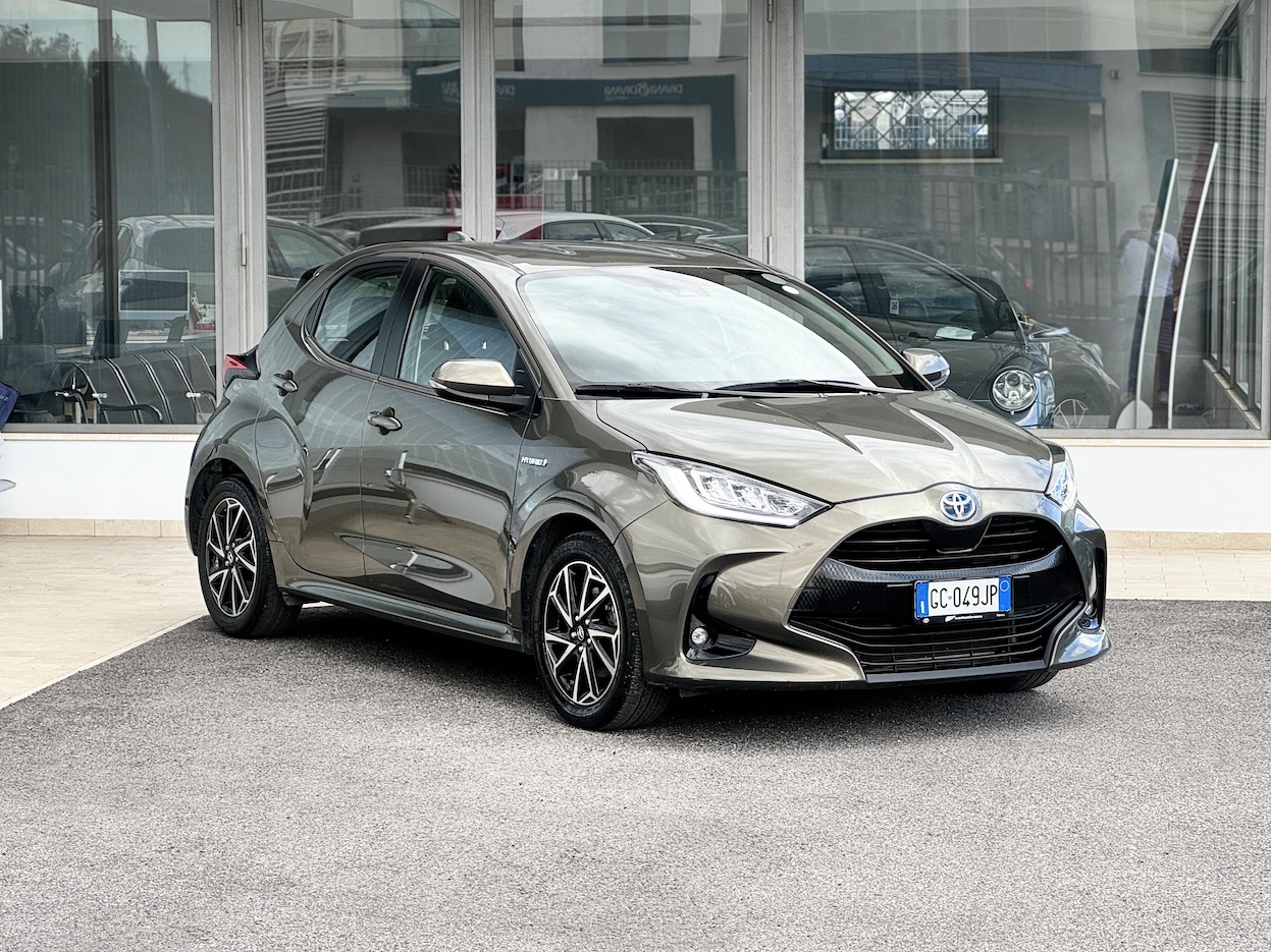 TOYOTA Yaris 4ª serie vers. Yaris 1.5 Hybrid 5 porte Business