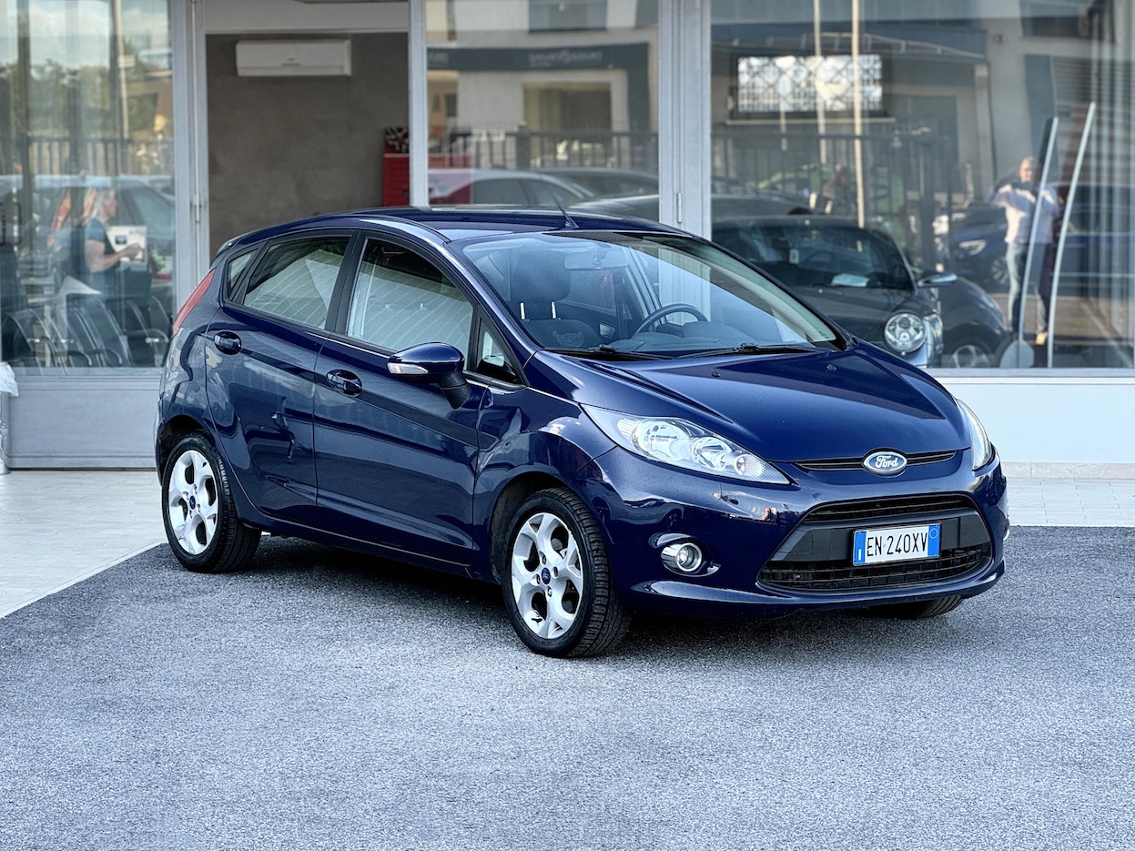 FORD Fiesta 6ª serie vers. Fiesta 1.4 TDCi 70CV 5 porte Titanium