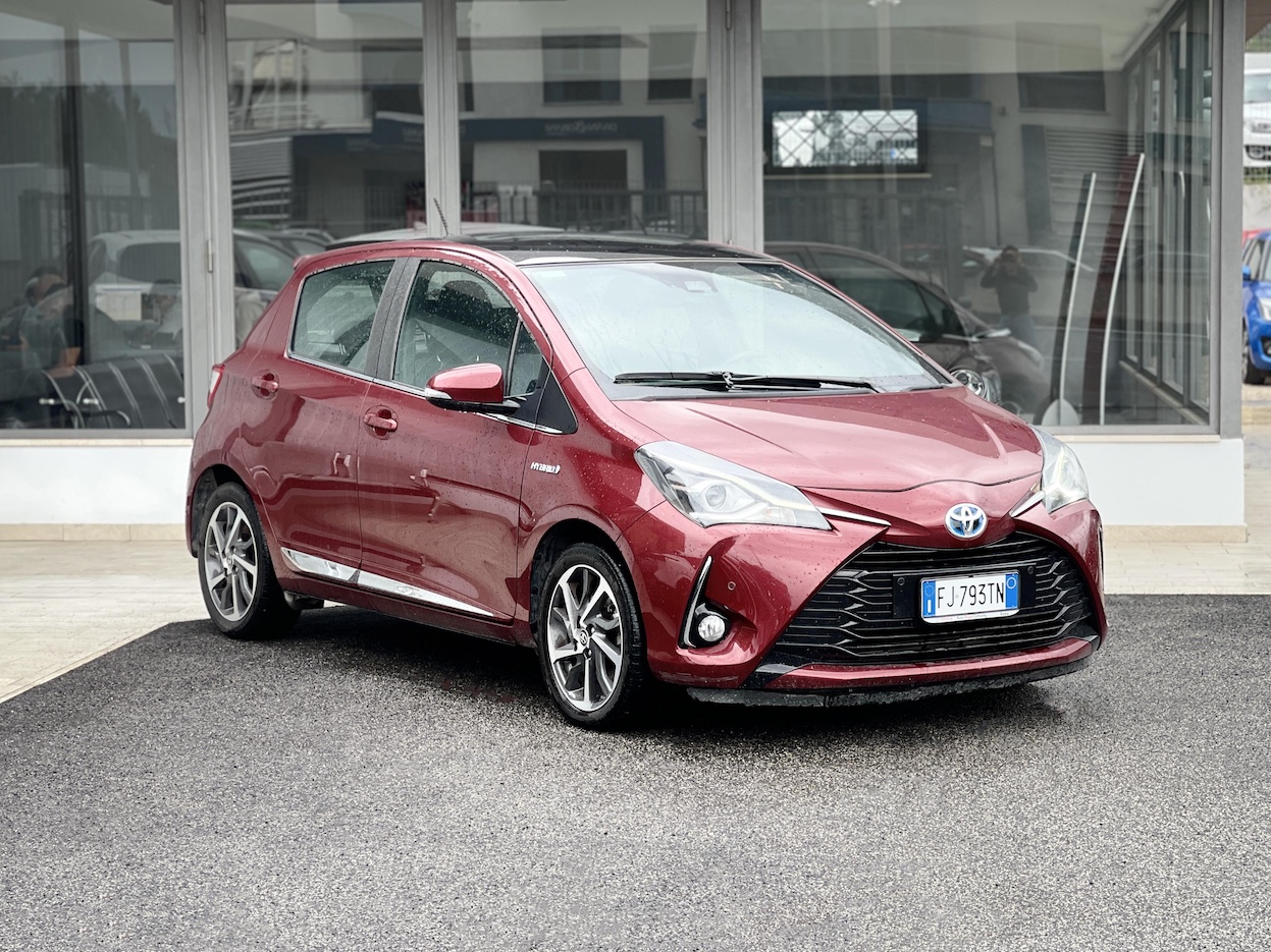TOYOTA Yaris 3ª serie vers. Yaris 1.5 Hybrid 5 porte Style