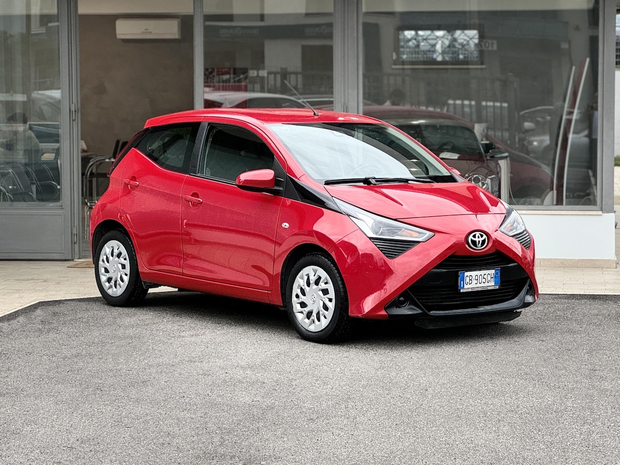 TOYOTA Aygo 2ª serie vers. Aygo 1.0 VVT-i 72 CV 5 porte x-clusiv MMT