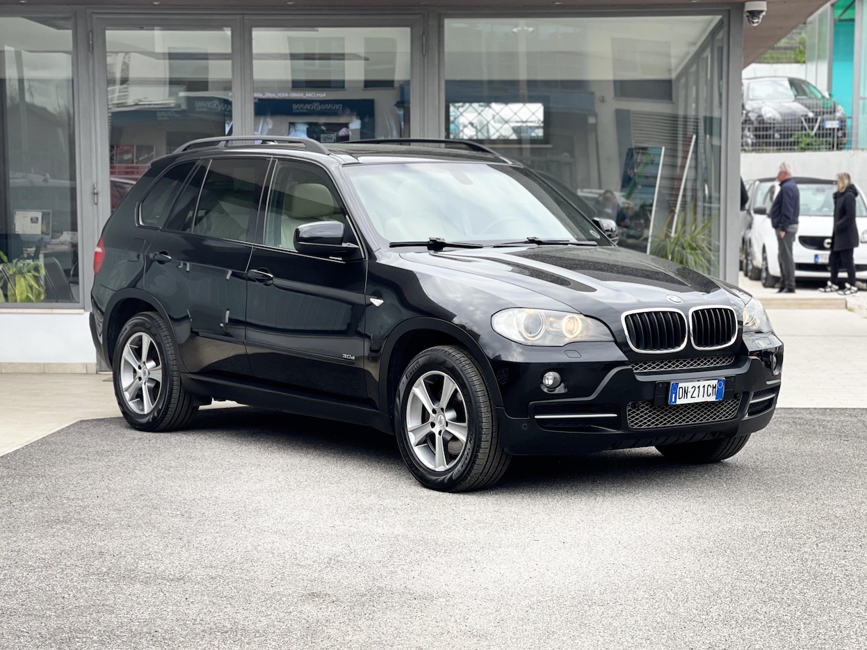 BMW X5            (E70) vers. X5 3.0d cat Attiva