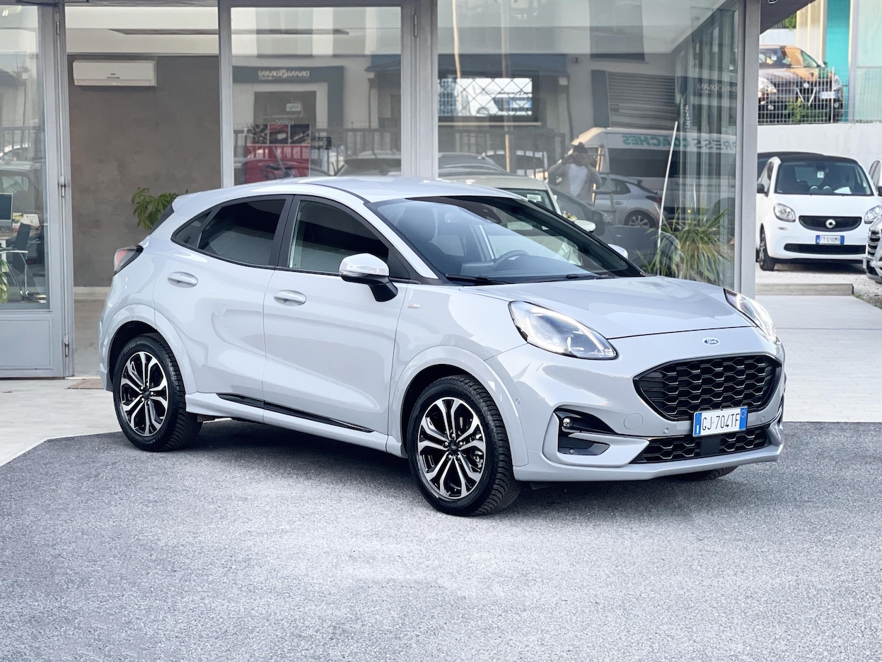 FORD Puma (2019) vers. Puma 1.0 EcoBoost Hybrid 125 CV S&S ST-Line