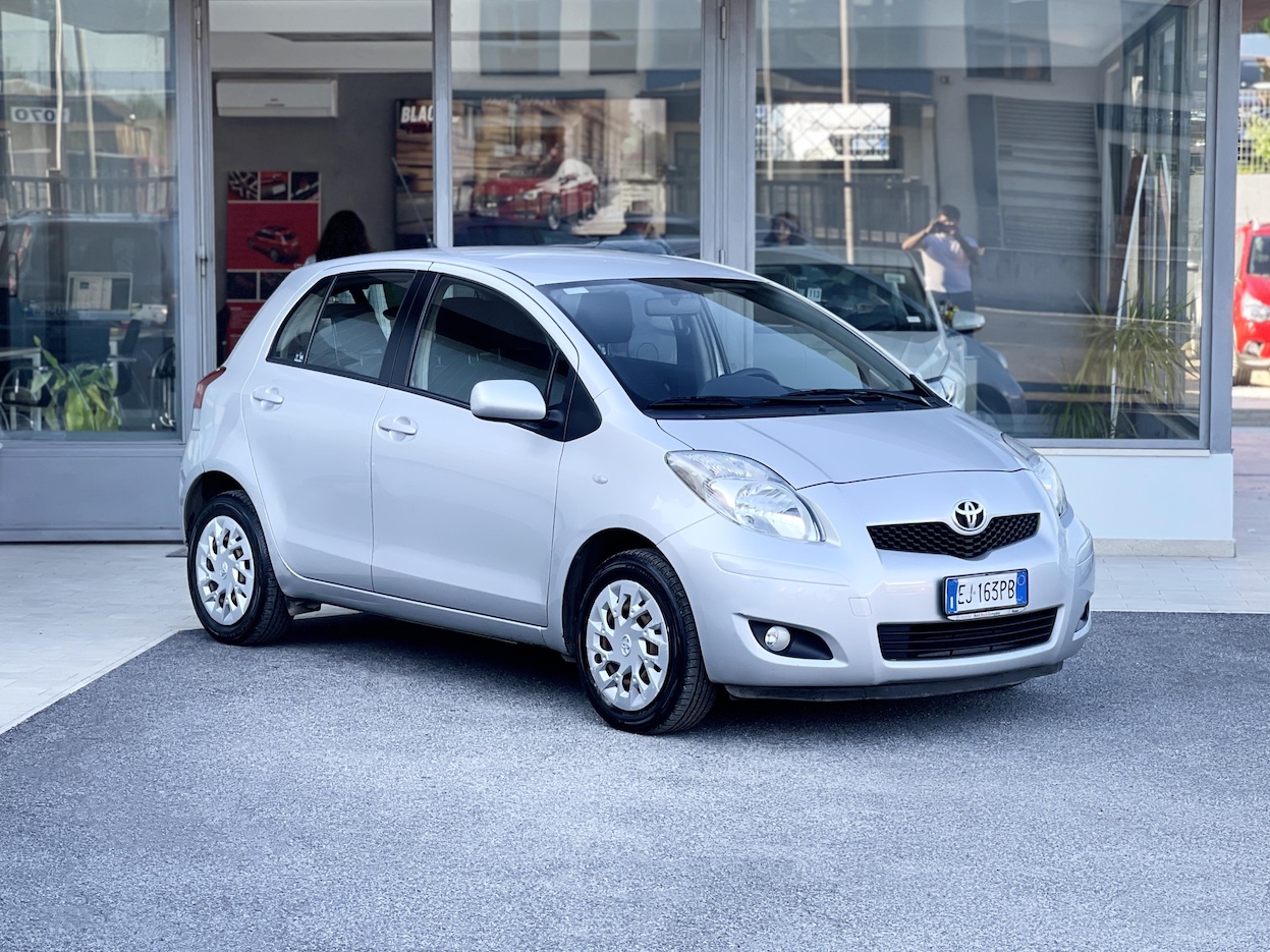 TOYOTA - Yaris 2ª serie