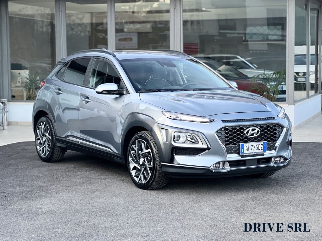 HYUNDAI Kona vers. Kona HEV 1.6 DCT Exellence