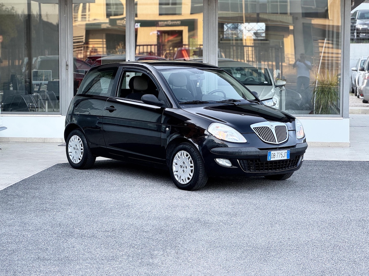 LANCIA - Ypsilon