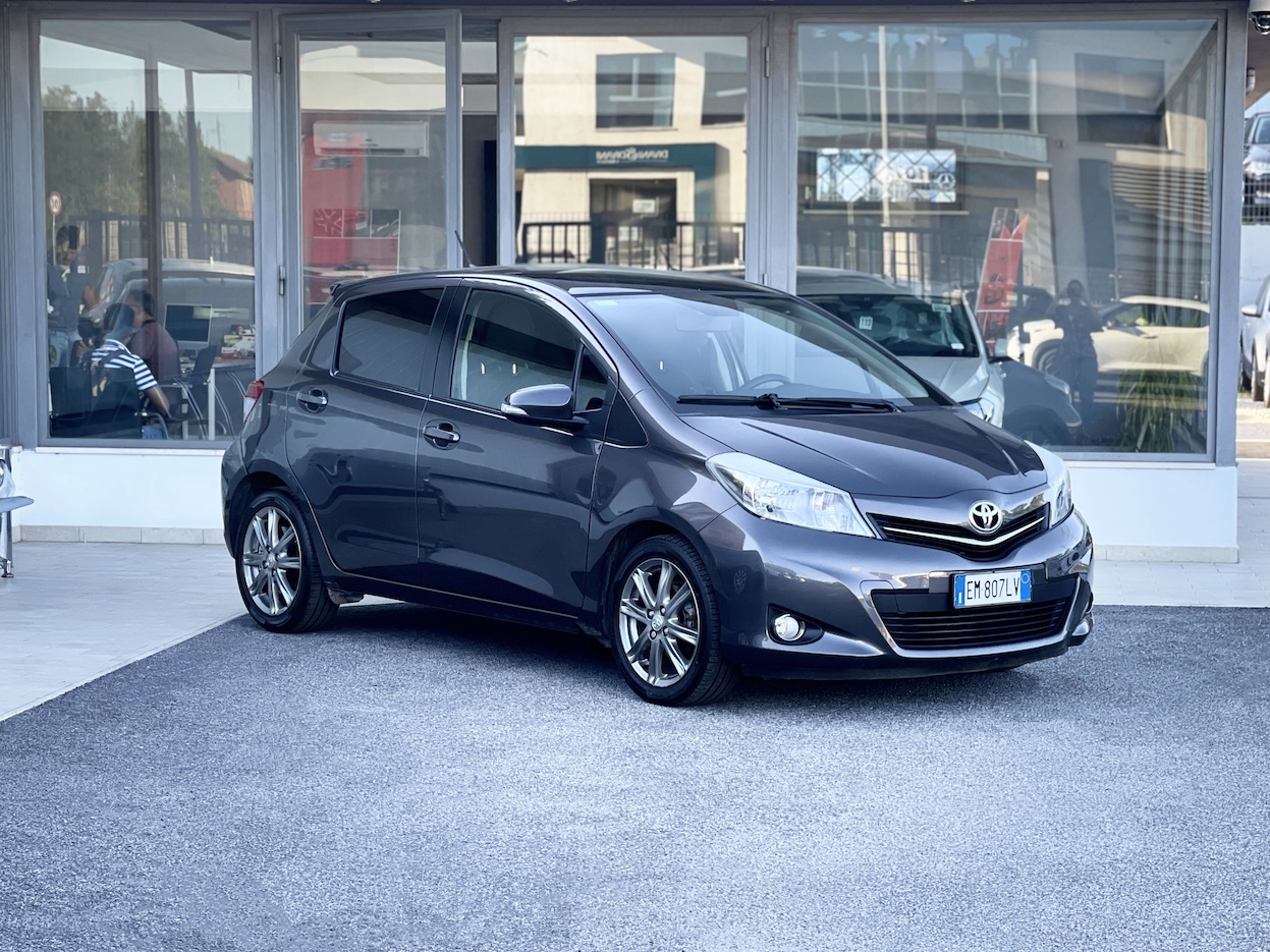 TOYOTA - Yaris 3ª serie