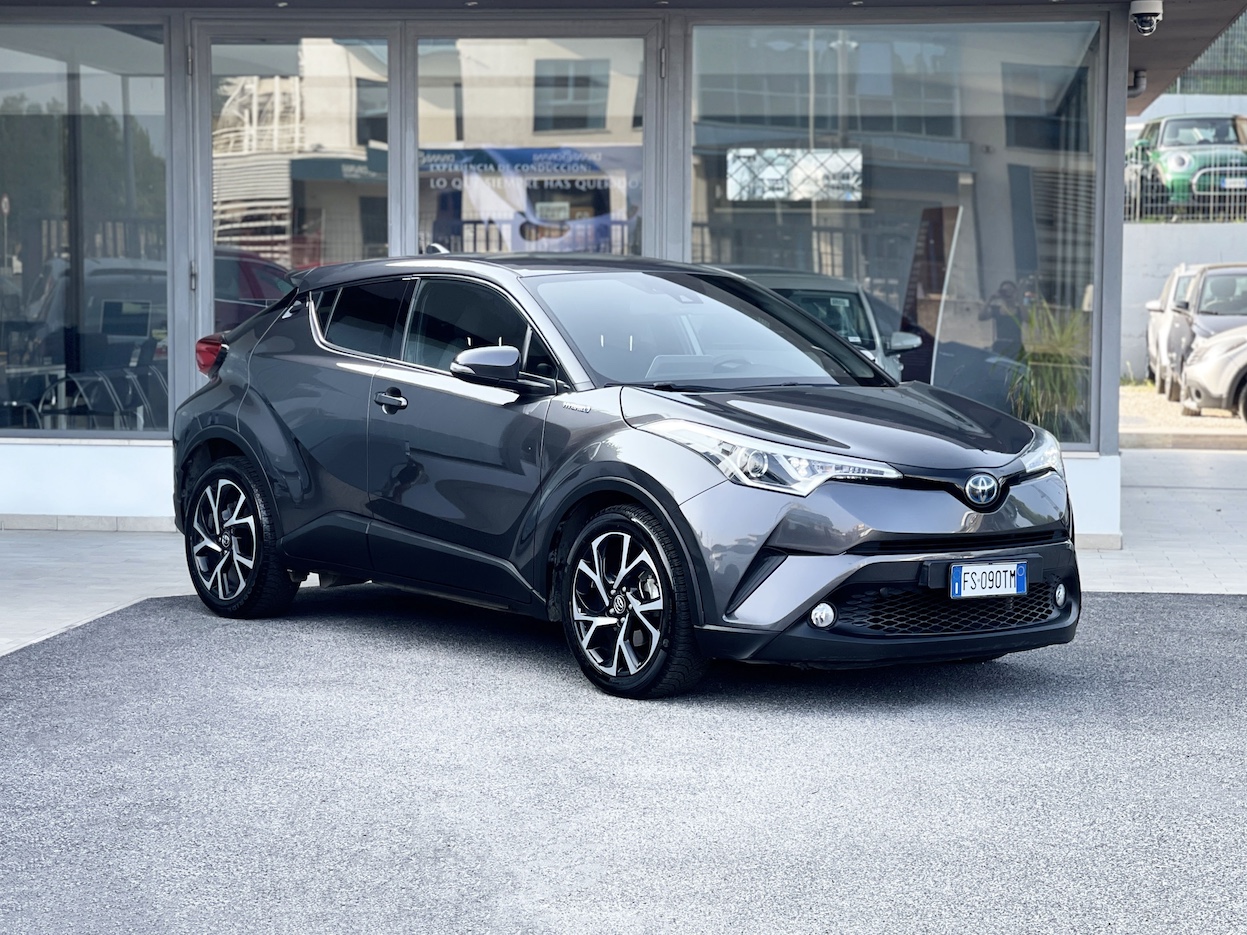 TOYOTA - C-HR