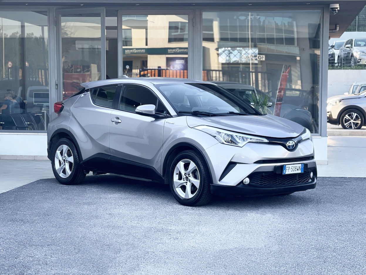 TOYOTA - C-HR