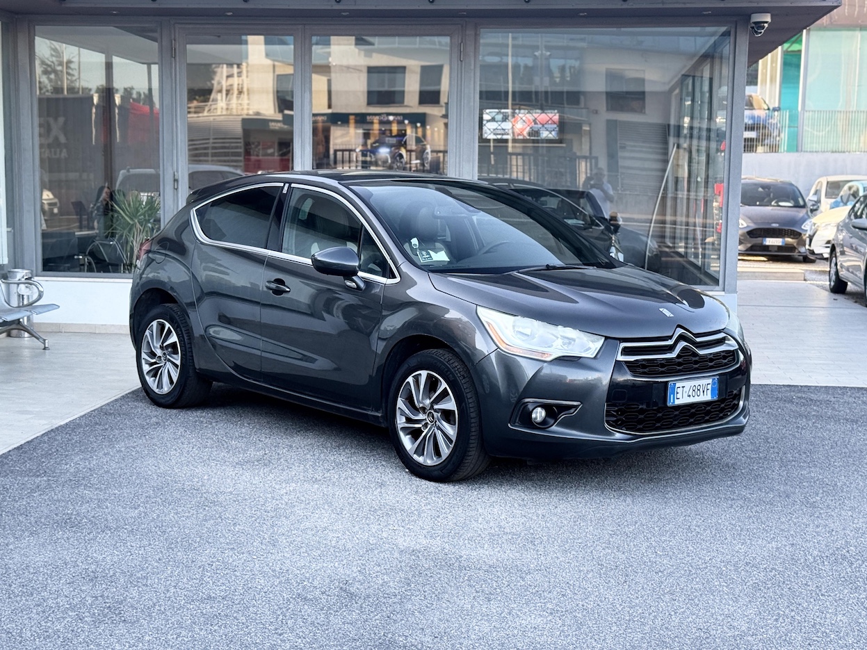 DS - DS 4