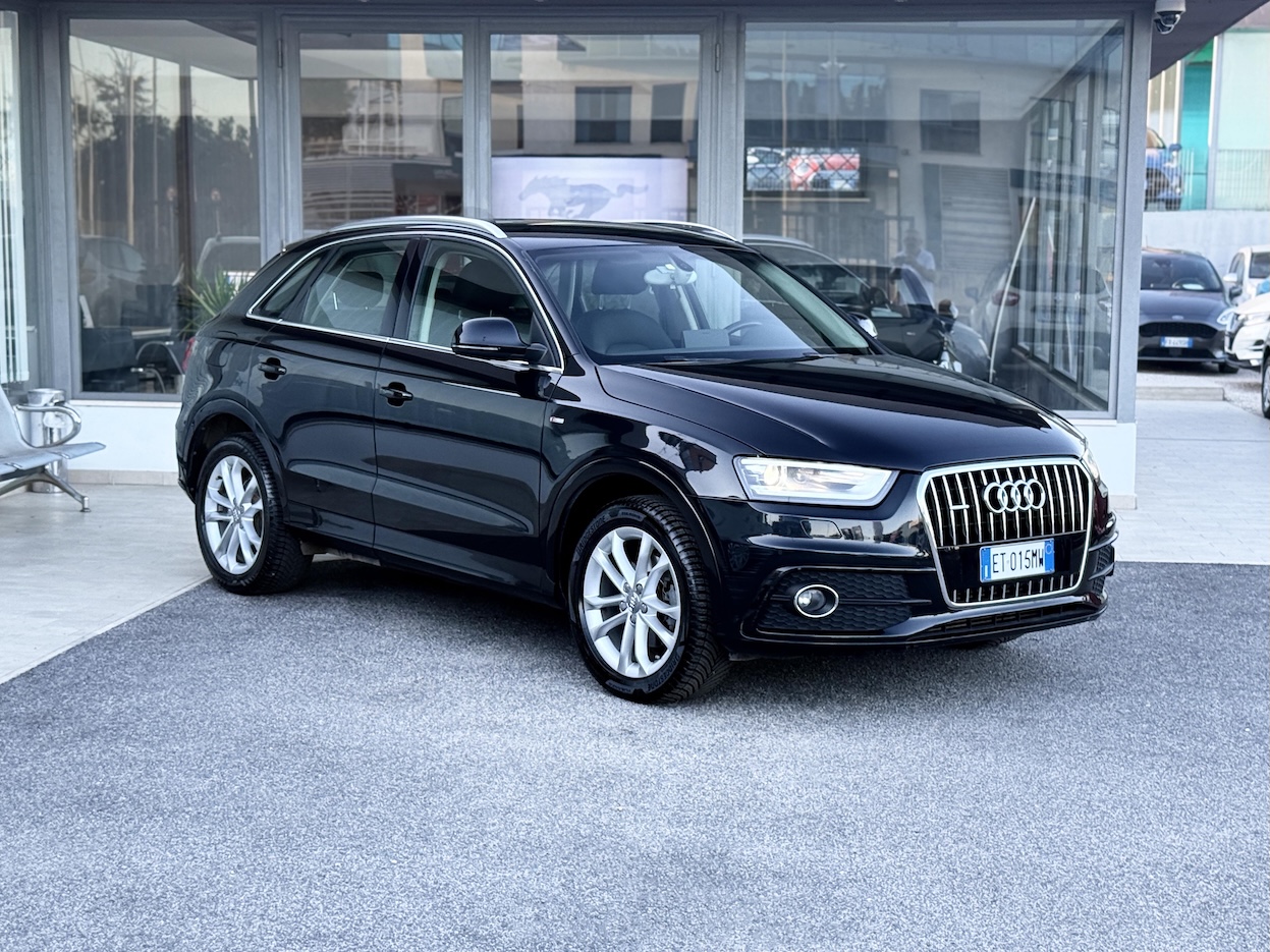 AUDI - Q3