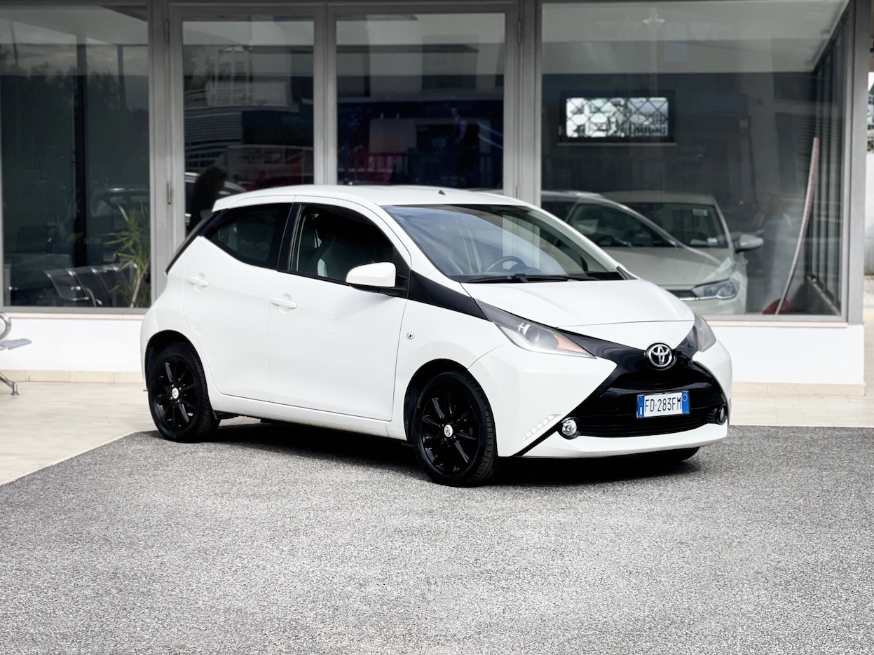 TOYOTA - Aygo 2ª serie