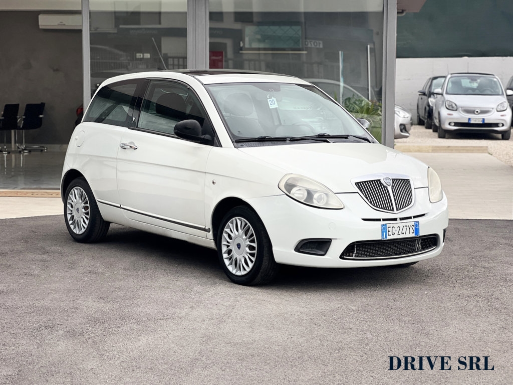LANCIA Ypsilon 2ª serie vers. Ypsilon 1.2 69 CV Diva