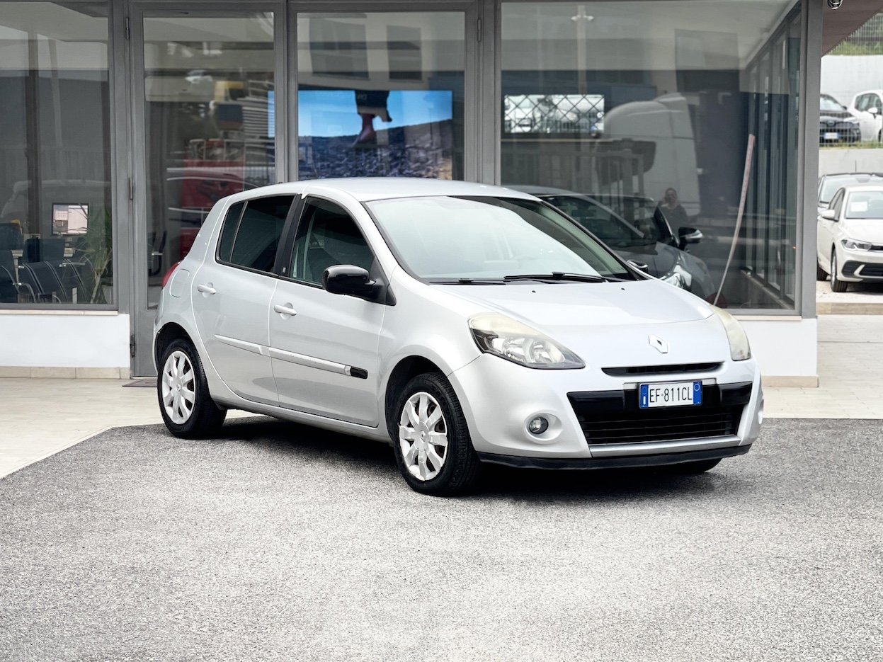 RENAULT - Clio 3ª serie