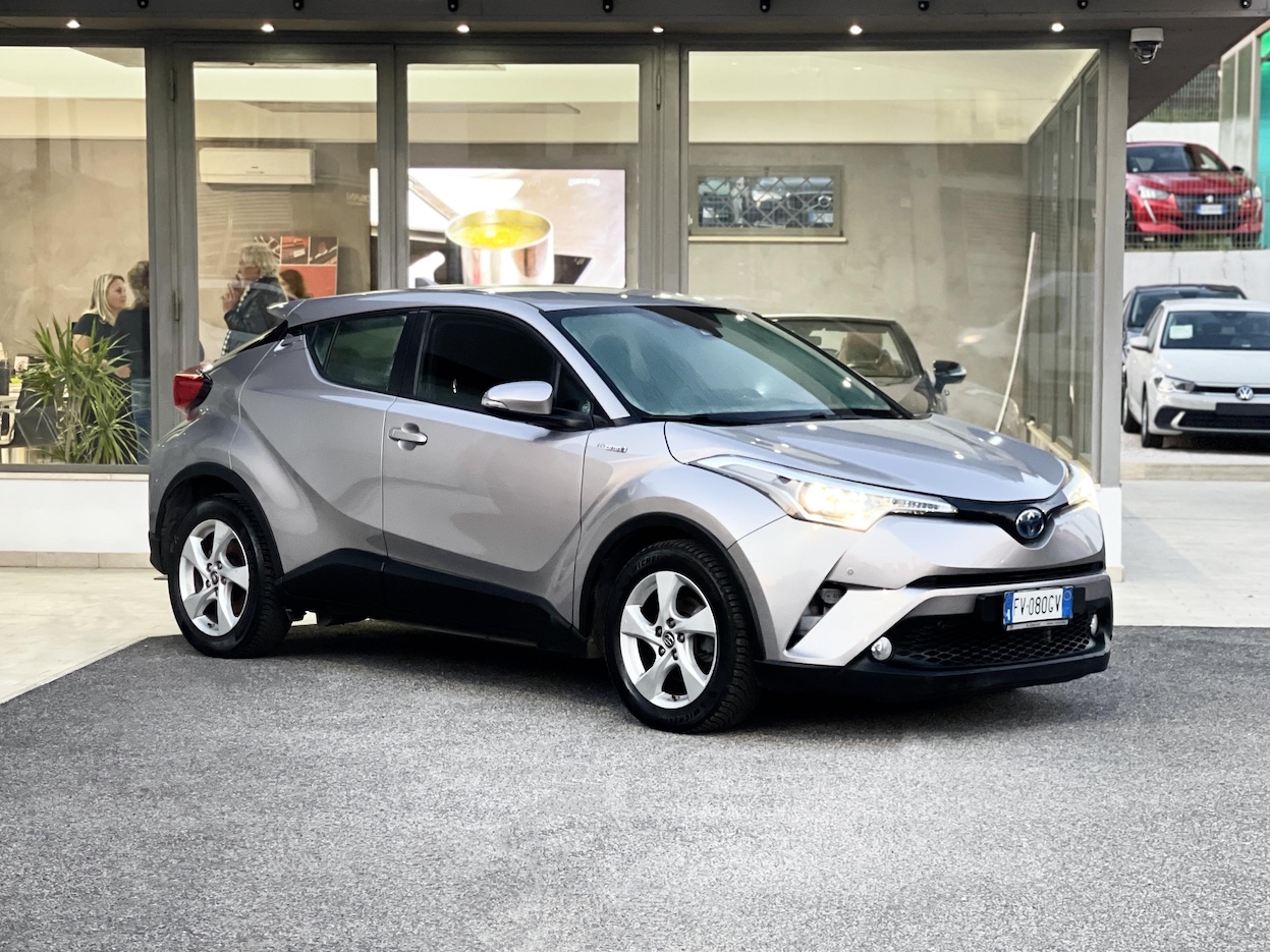 TOYOTA - C-HR