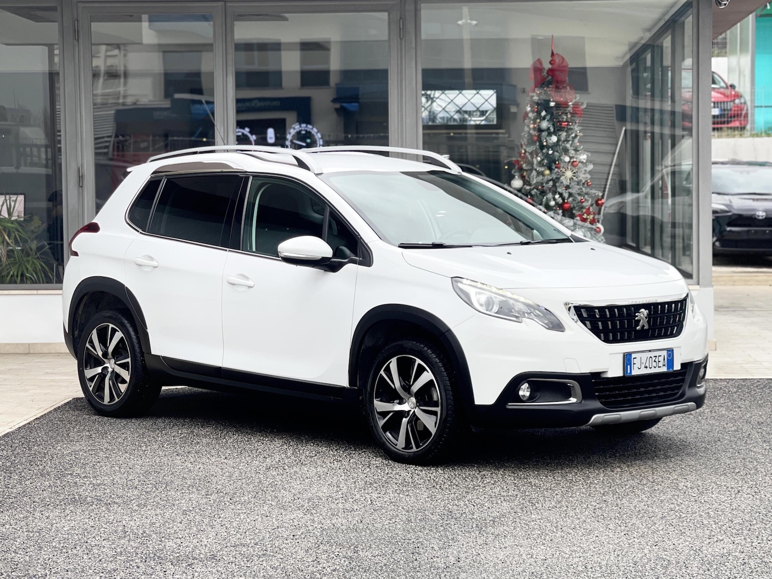 PEUGEOT - 2008
