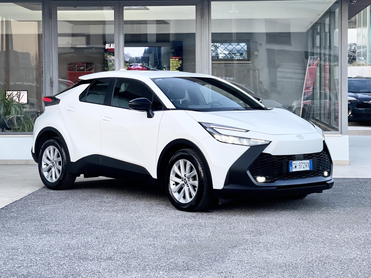 TOYOTA - C-HR
