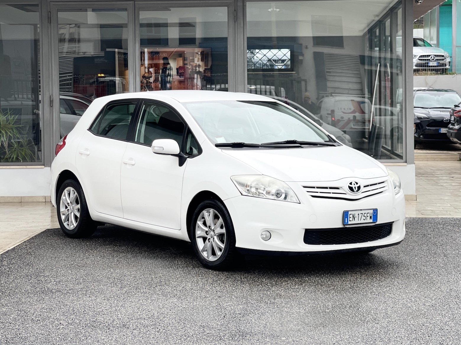 TOYOTA - Auris