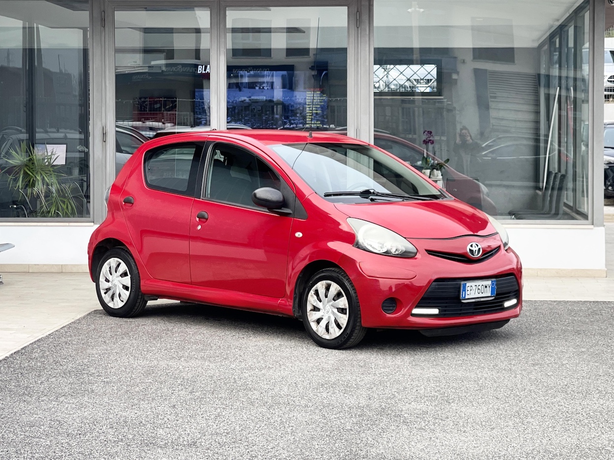 TOYOTA - Aygo 1ª serie