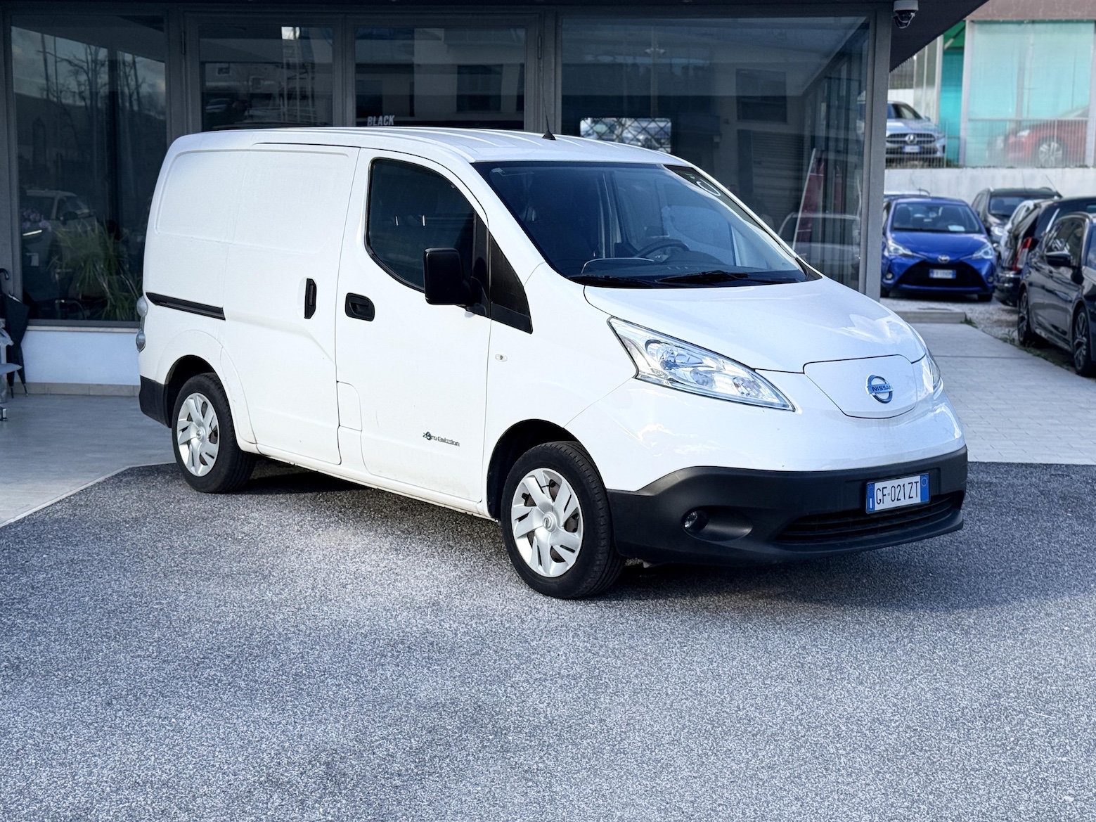 NISSAN - NV200