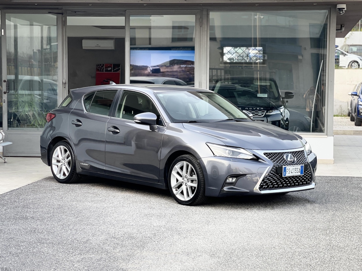 LEXUS - CT