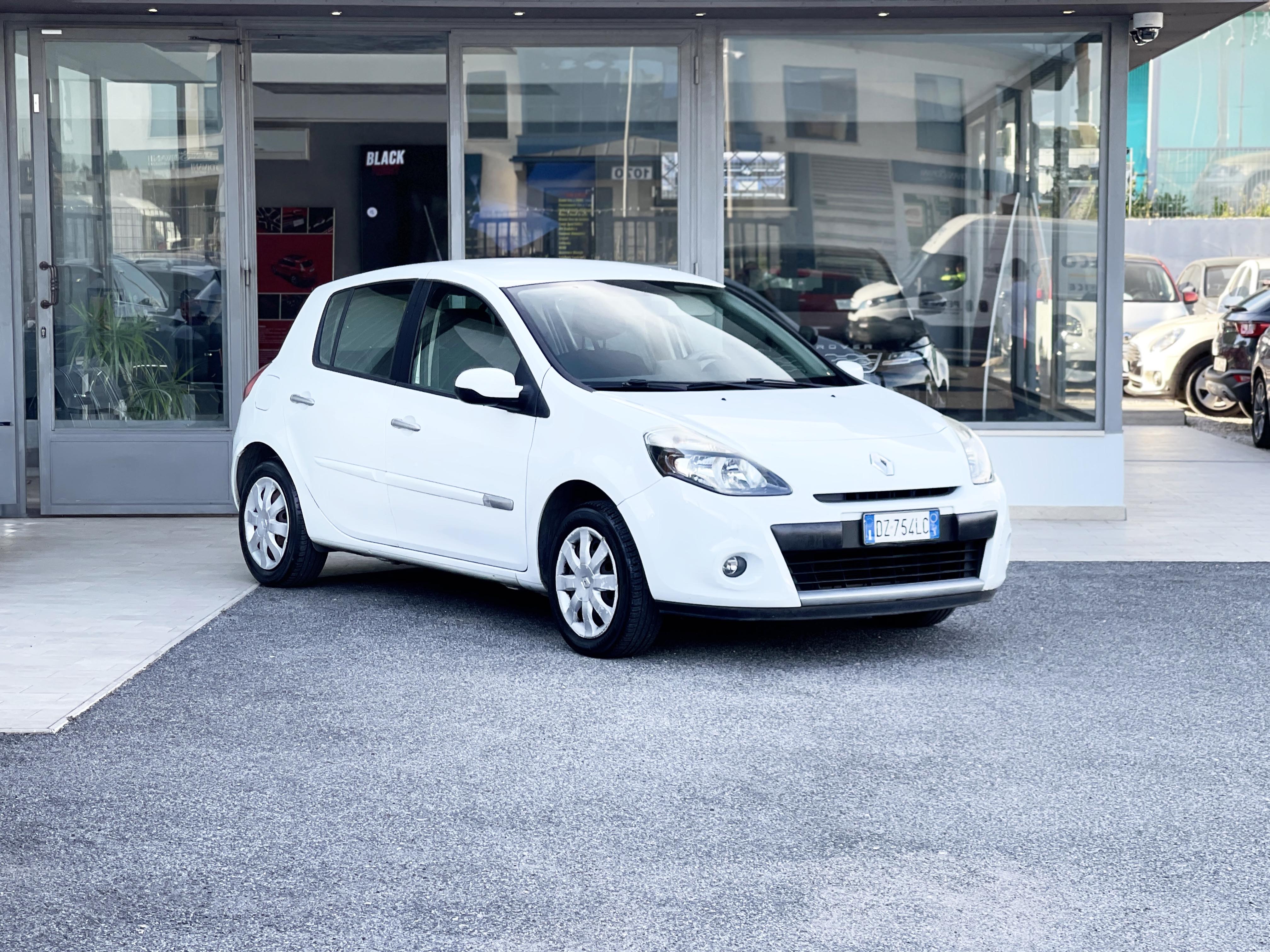 RENAULT - Clio 3ª serie