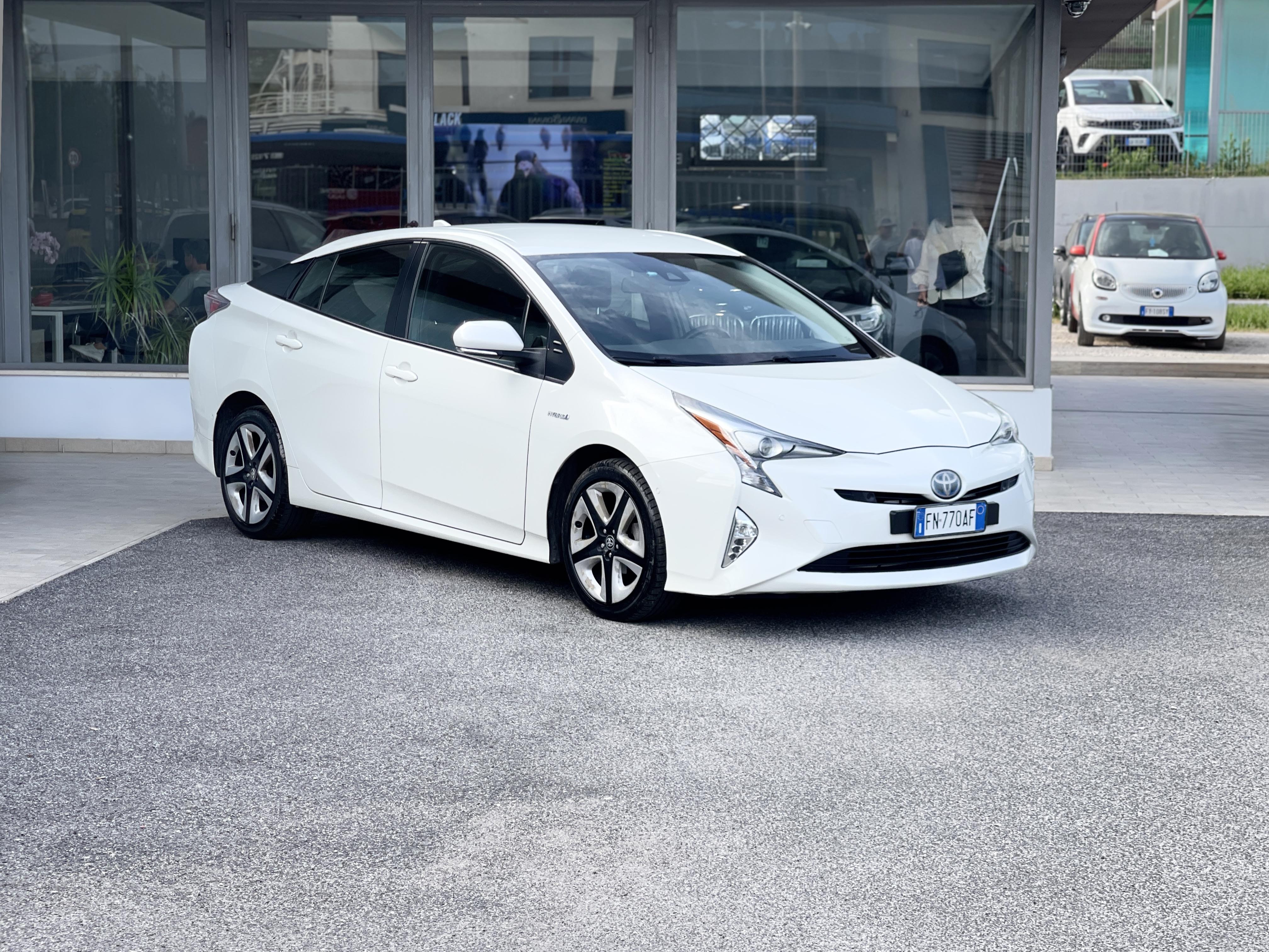 TOYOTA - Prius 4ª serie
