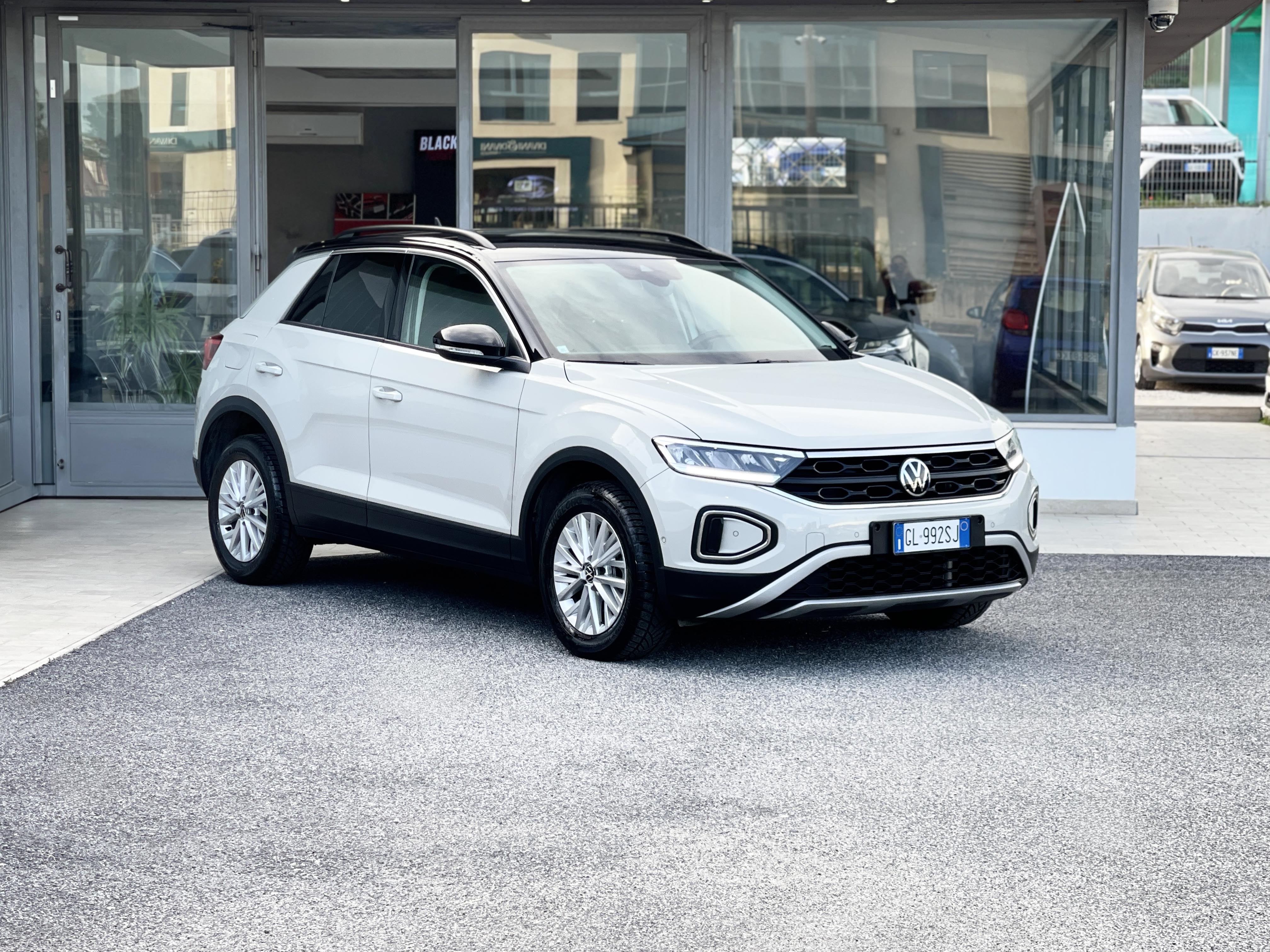 VOLKSWAGEN - T-Roc