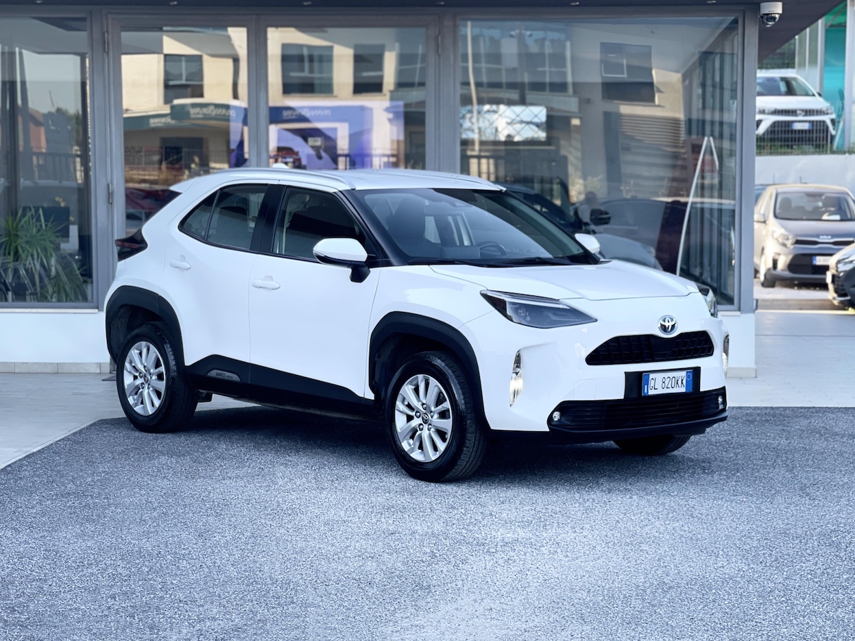 TOYOTA - Yaris Cross