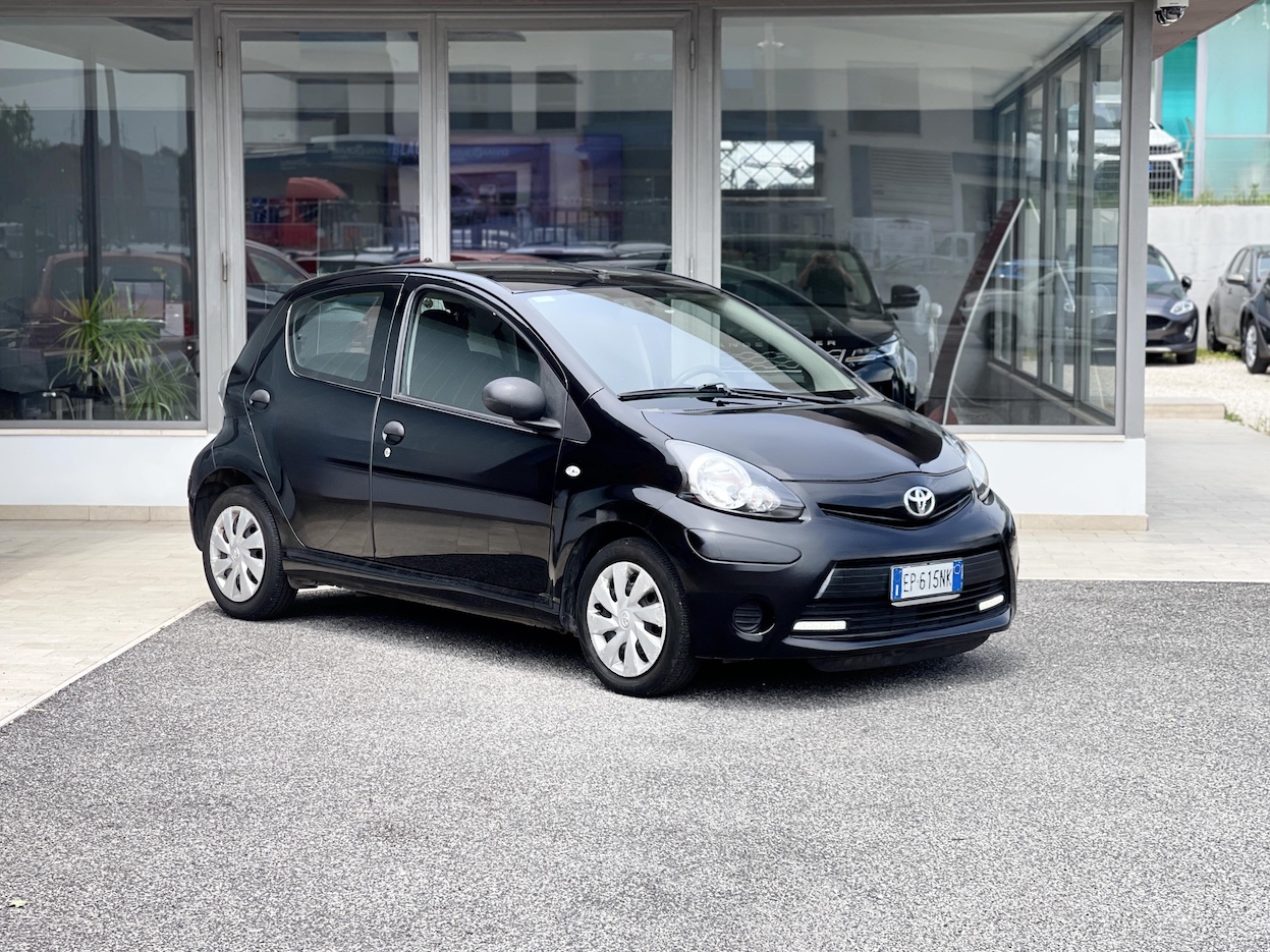 TOYOTA - Aygo 1ª serie