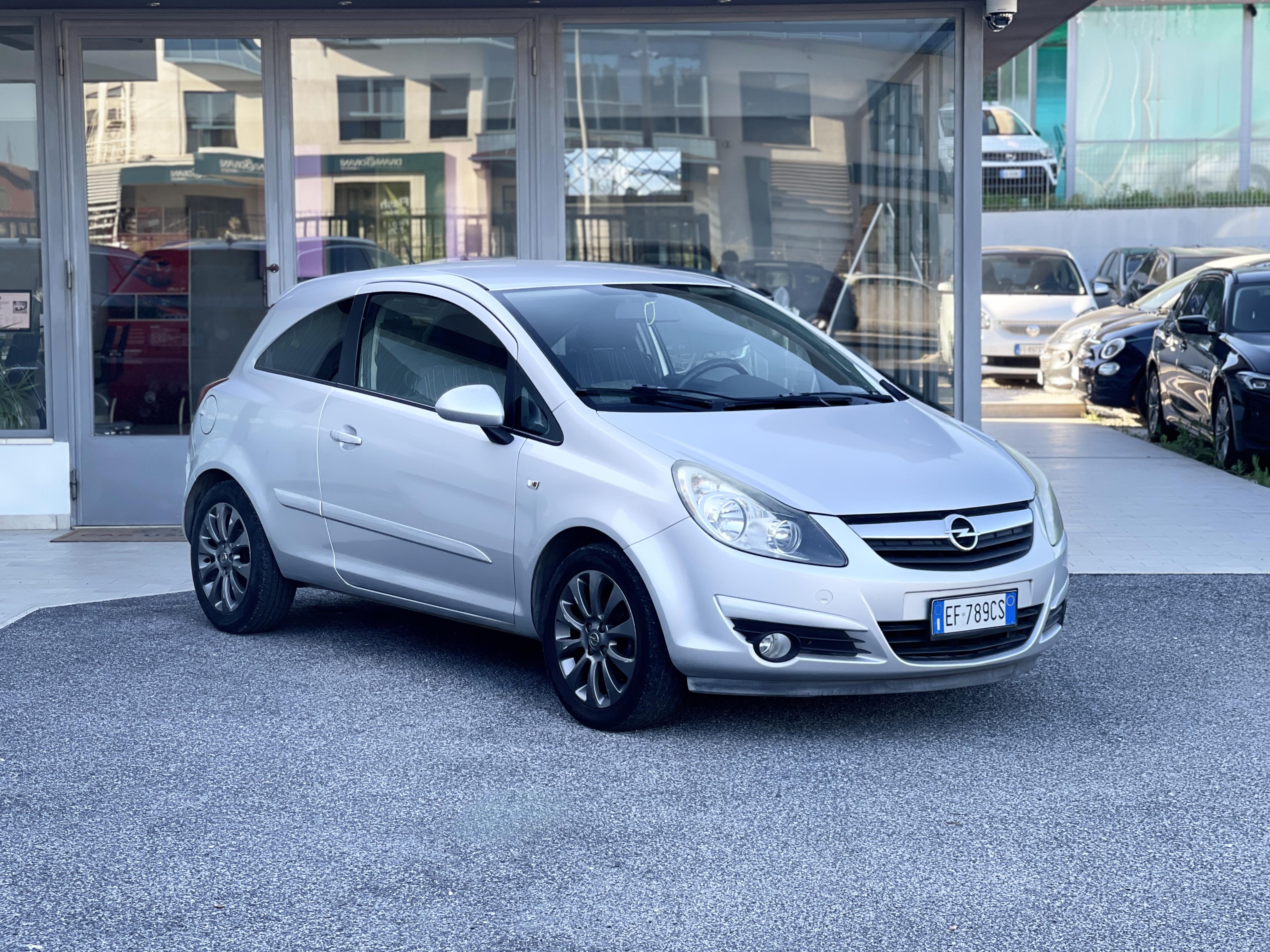 OPEL - Corsa 4ª serie