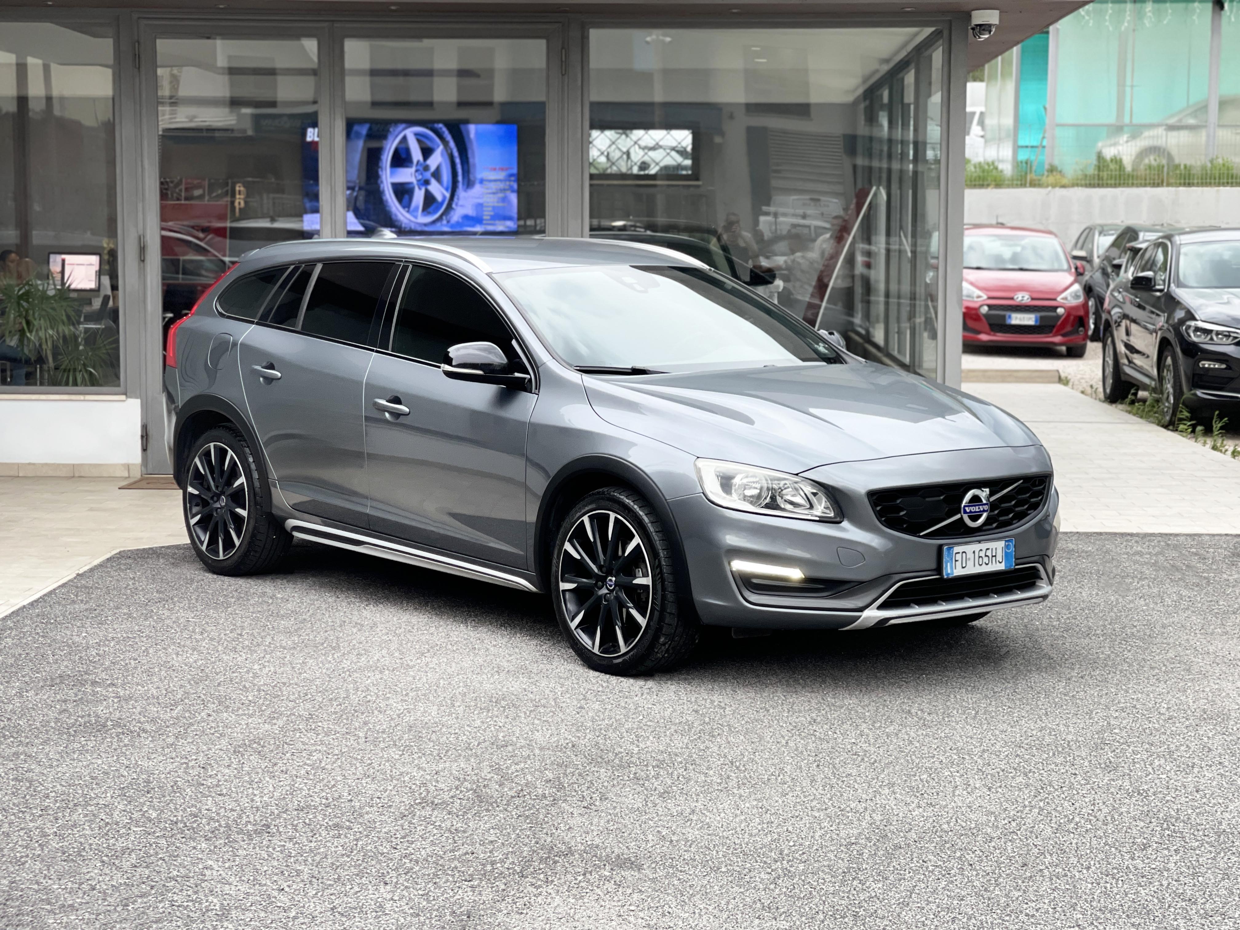 VOLVO - V60 CC (2015-2018)