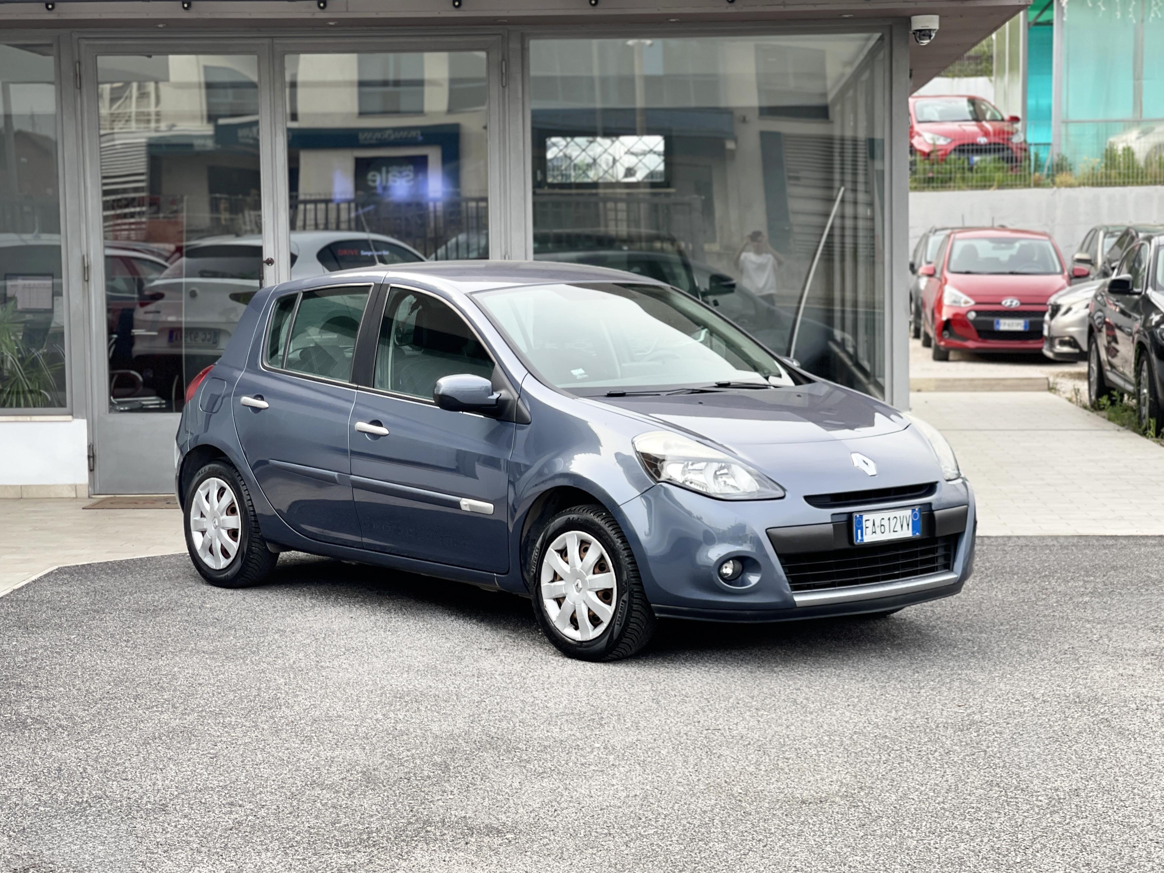 RENAULT - Clio 3ª serie
