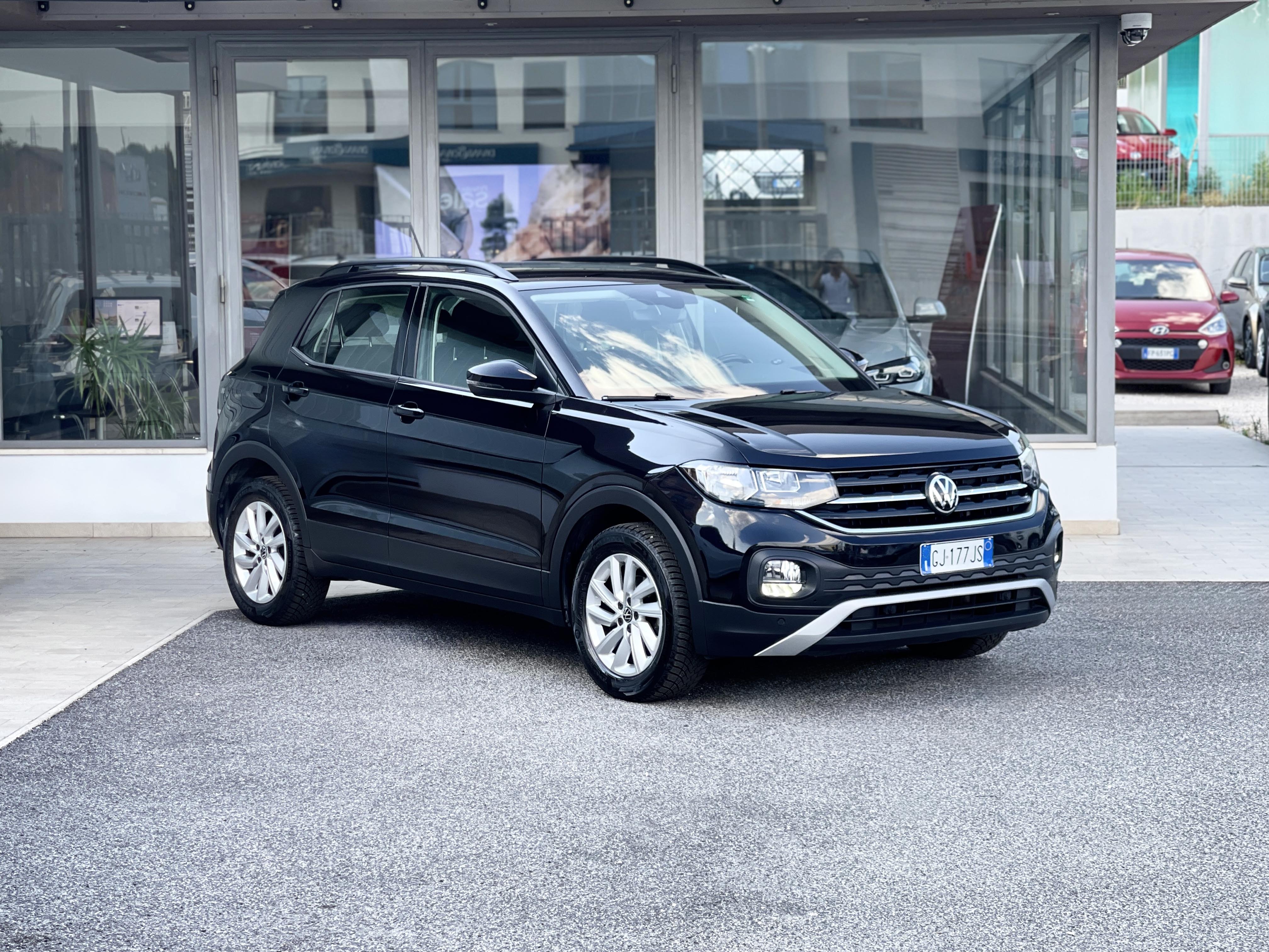 VOLKSWAGEN - T-Cross