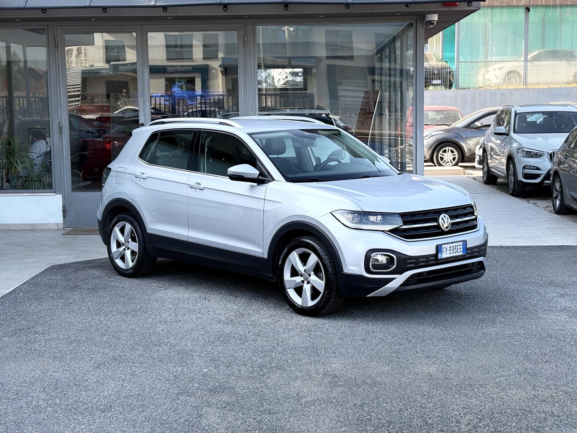 VOLKSWAGEN - T-Cross