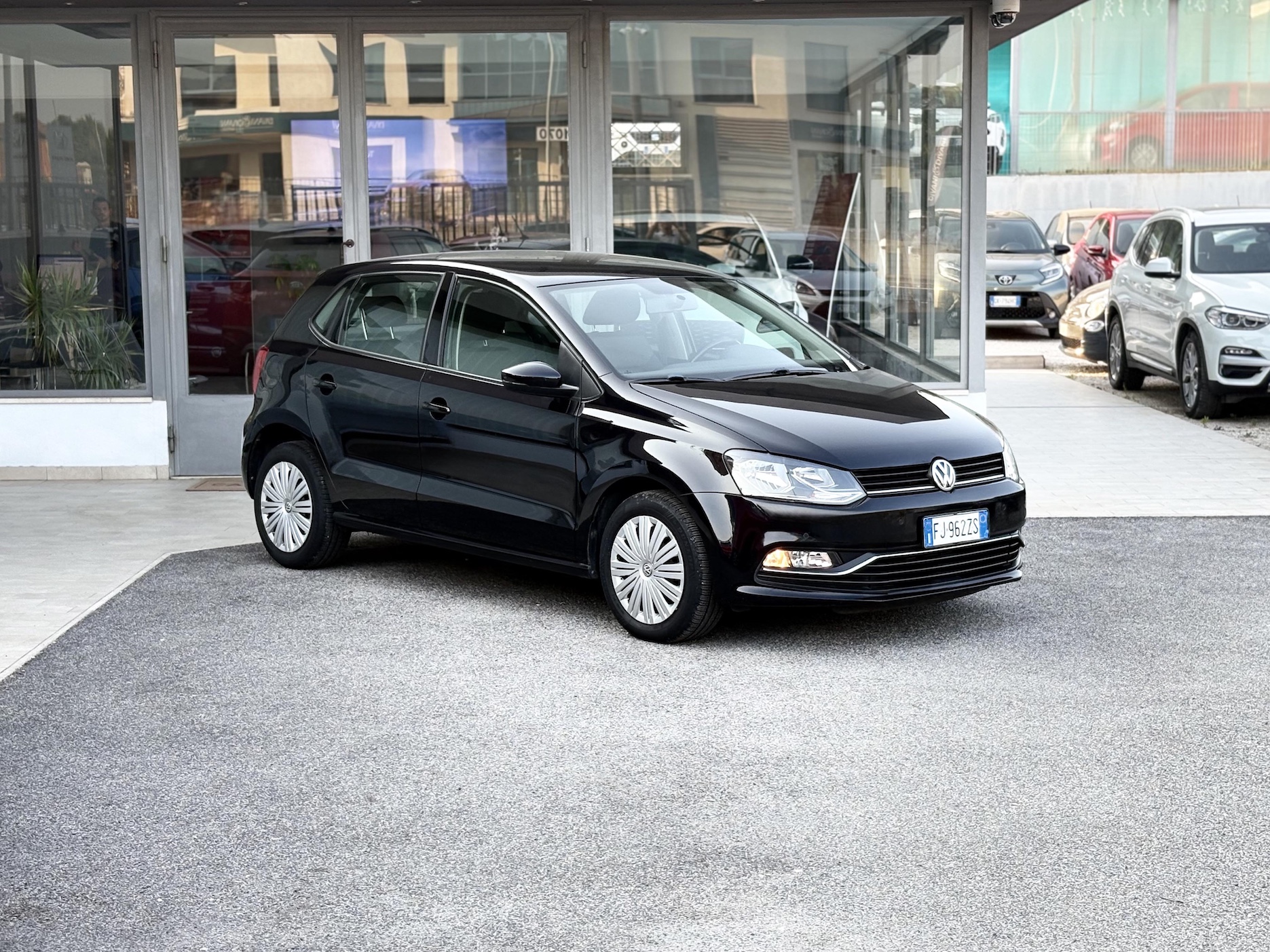 VOLKSWAGEN - Polo 5ª serie